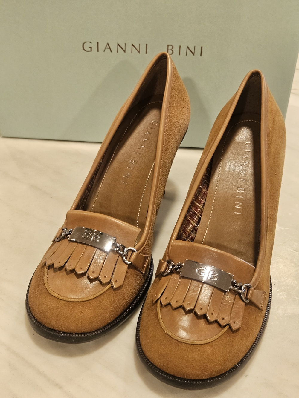 Gianni Bini True Vintage Brown Suede Leather Kiltie Fringe Heels